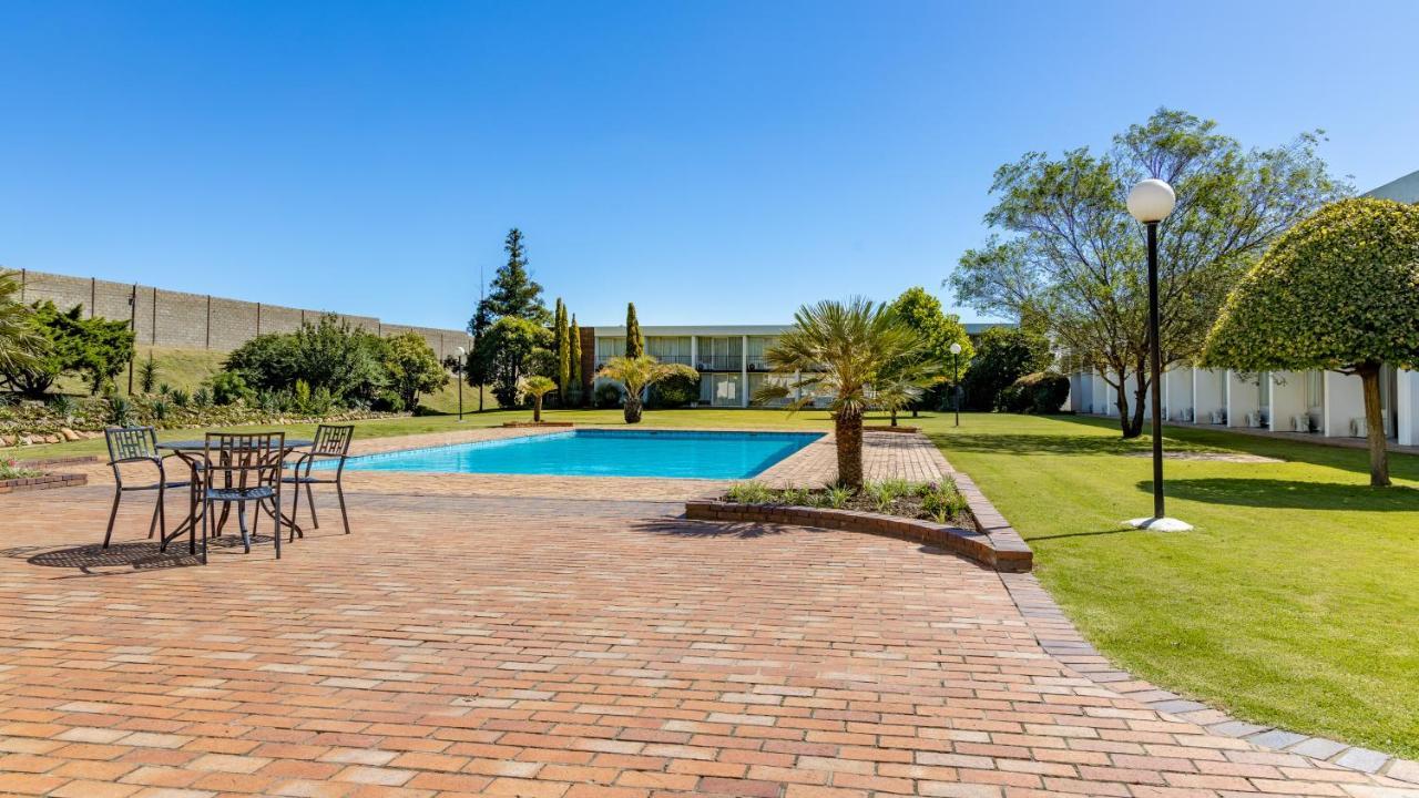 African Sky Harrismith Inn Εξωτερικό φωτογραφία
