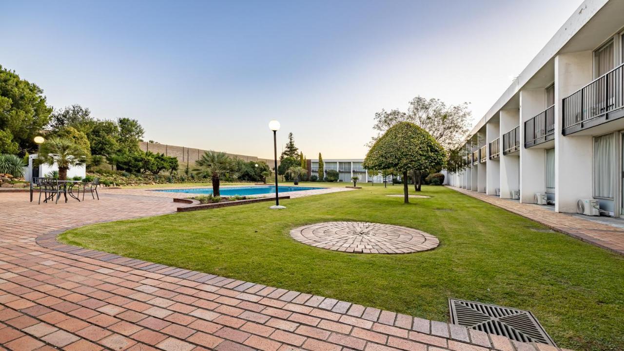 African Sky Harrismith Inn Εξωτερικό φωτογραφία